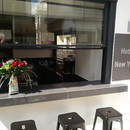 New York Hotel 2*